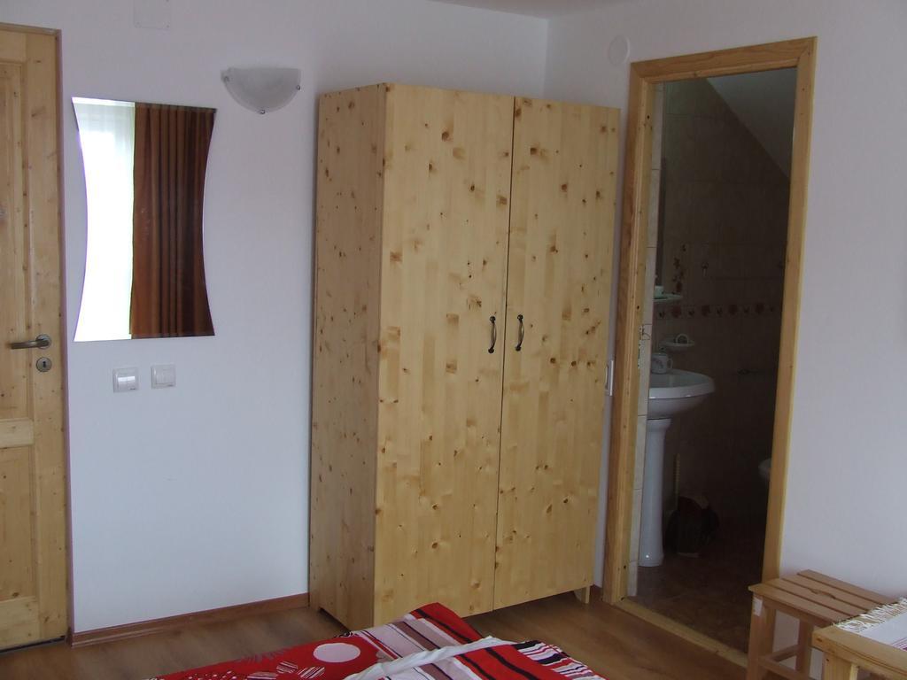 Pensiunea Agroturistica Ioana Farm stay *